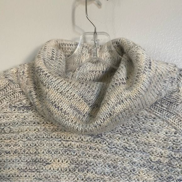 Buffalo David Bitton Poncho - Picture 5 of 10